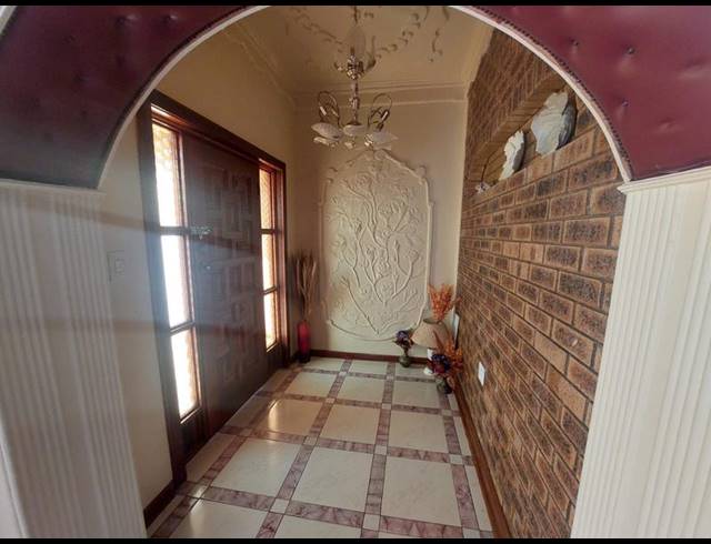 4 BEDROOM HOUSE FOR SALE IN MOHLAKENG